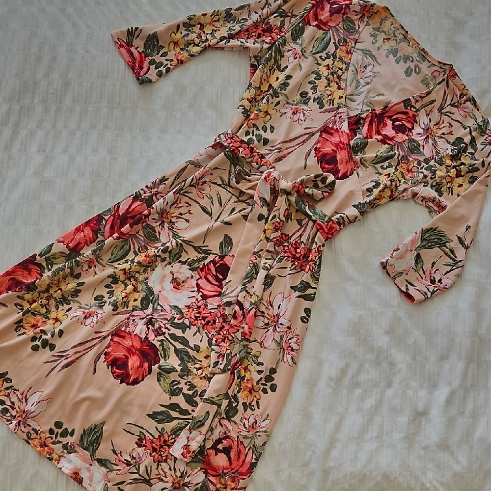 Elegant Floral Long Sleeve Dress